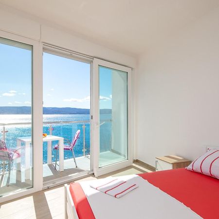 Blue Wonder Apartments Dugi Rat Eksteriør bilde