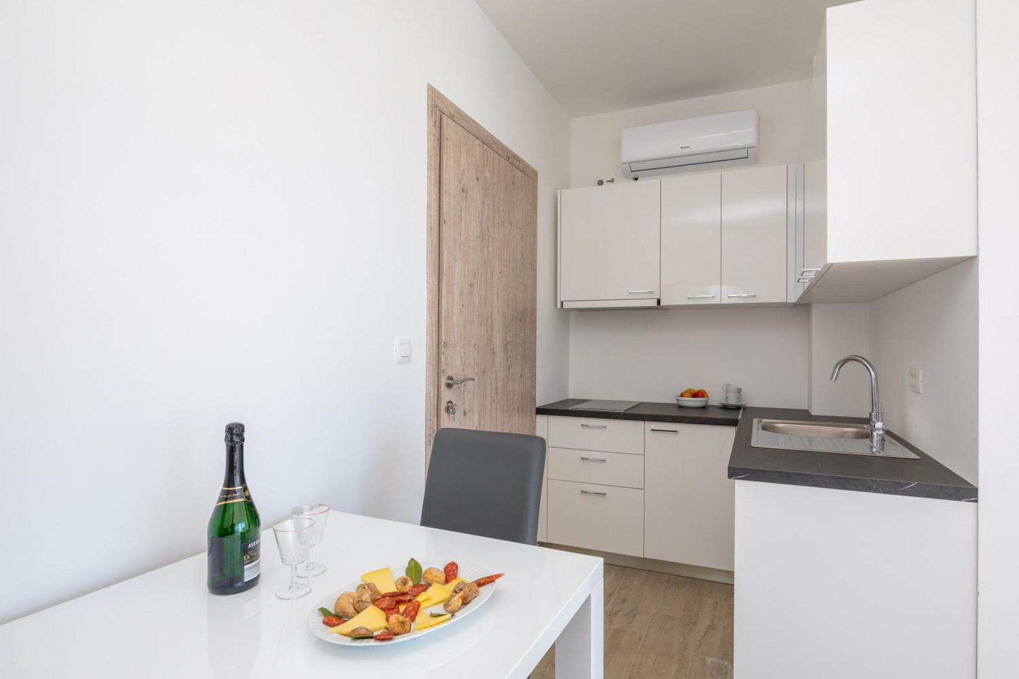 Blue Wonder Apartments Dugi Rat Rom bilde