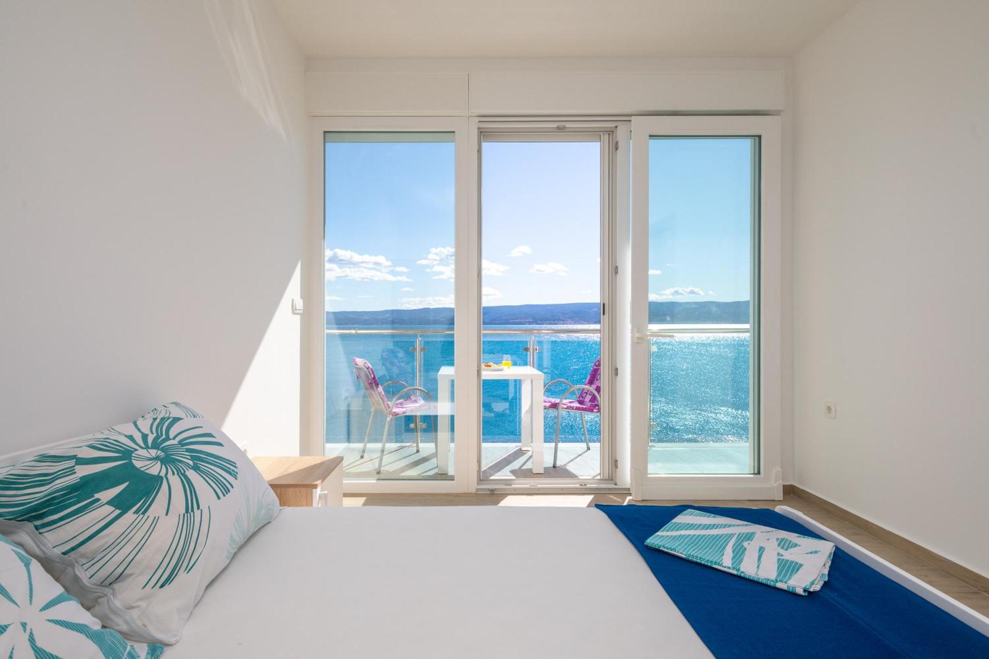 Blue Wonder Apartments Dugi Rat Eksteriør bilde